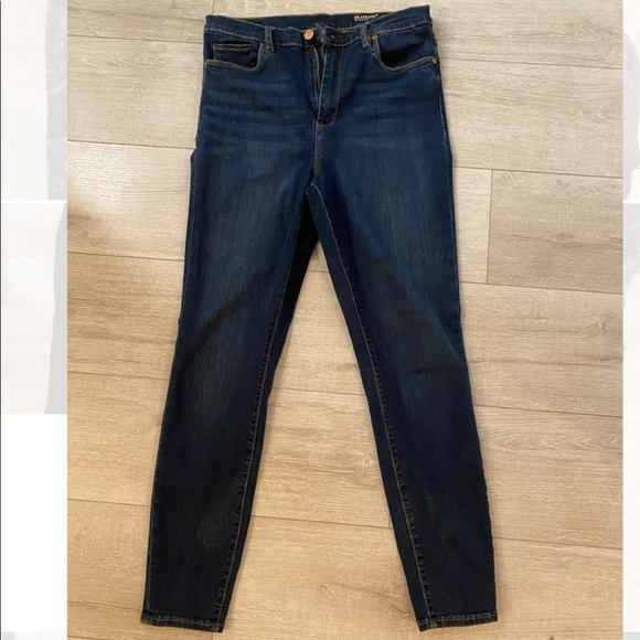 Brand New Jean’s - Picture 1 of 4